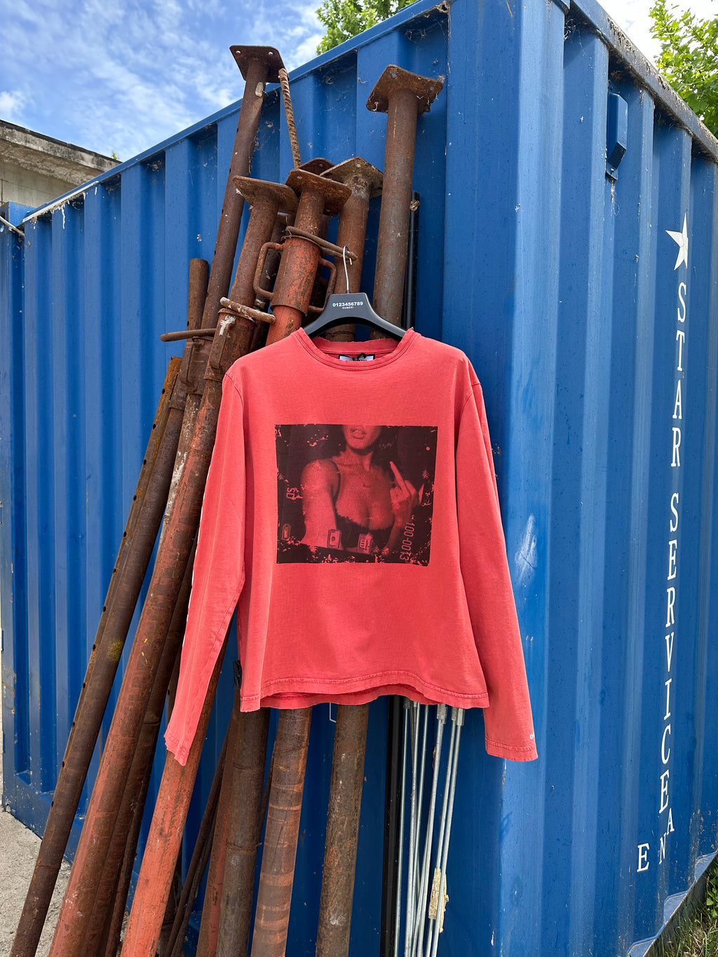 T3 LONG SLEEVE RED PRINT